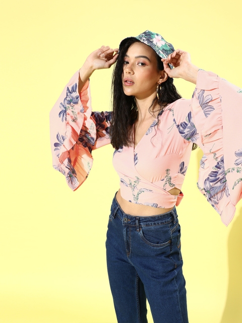 

Berrylush Women Attractive Peach Floral Top