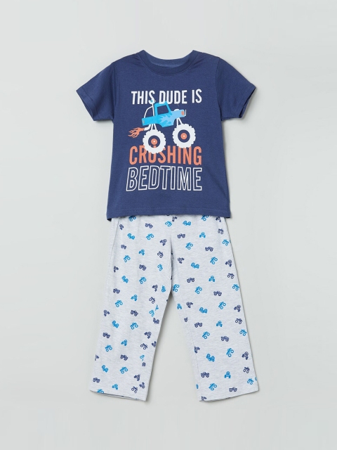 

max Boys Off White & Navy Blue Printed Night suit
