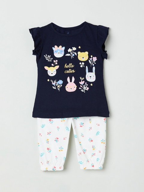 

max Girls White & Navy Blue Printed Cotton Night Suit
