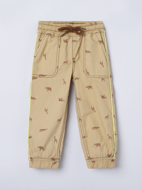 

max Boys Beige Printed Joggers Trousers