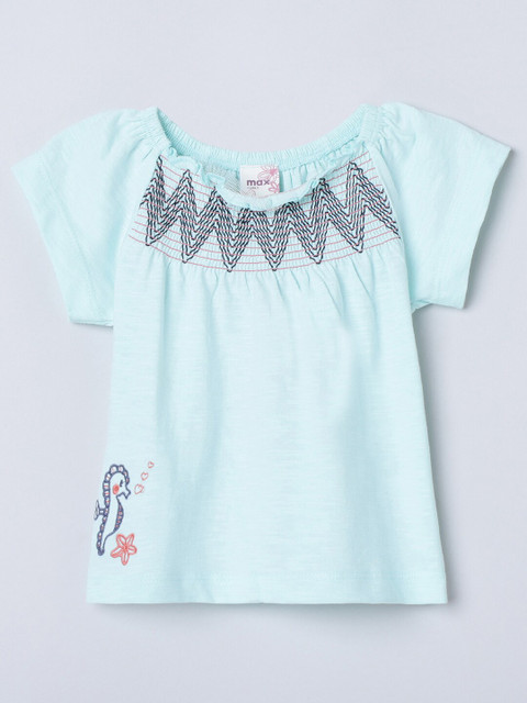 

max Blue Floral Regular Top