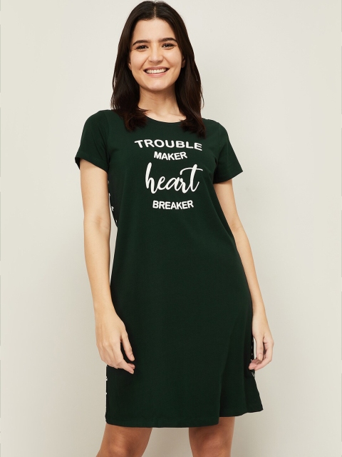 

Ginger by Lifestyle Women Green & White Printed Nightdress