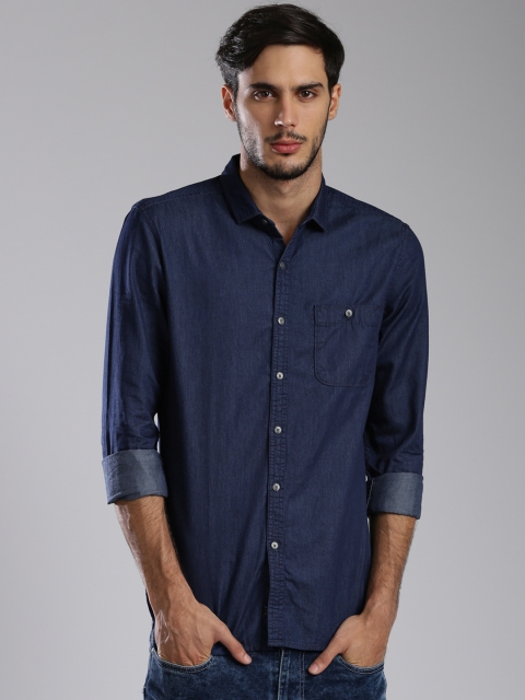 

Bossini Men Navy Slim Fit Solid Casual Shirt, Navy blue