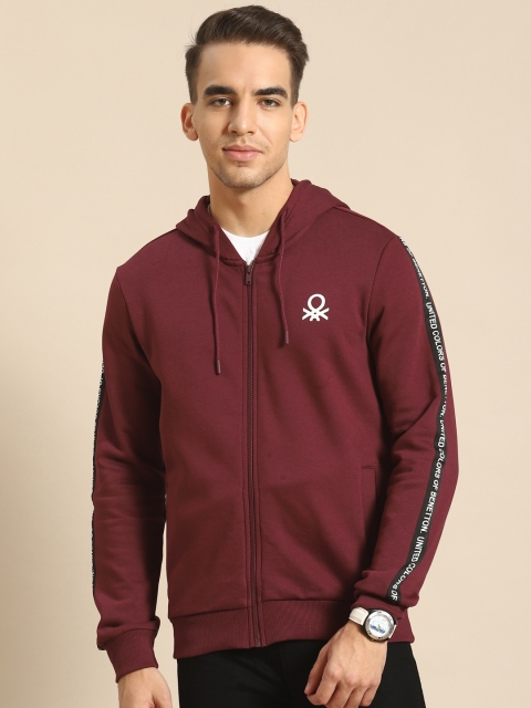 

United Colors of Benetton Men Maroon Solid Hooded Sweatshirt
