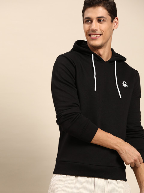 

United Colors of Benetton Men Black Solid Sweatshirt
