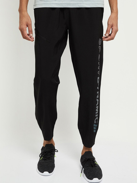 

max Men Black Solid Joggers