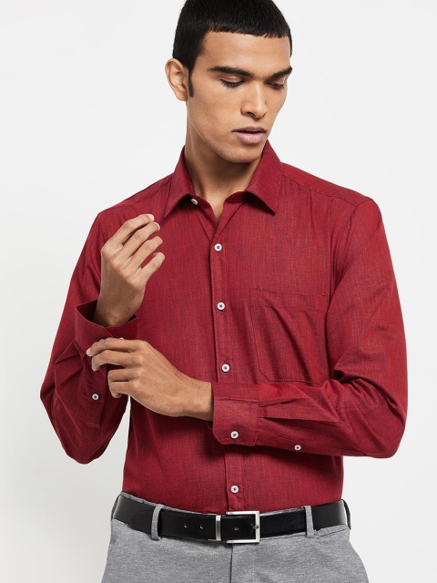 

max Men Red Opaque Formal Shirt