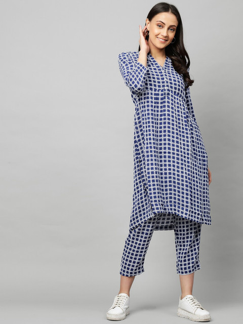 

Modern Indian by CHEMISTRY Women Navy Blue Printed Viscose Crepe Kurta Set