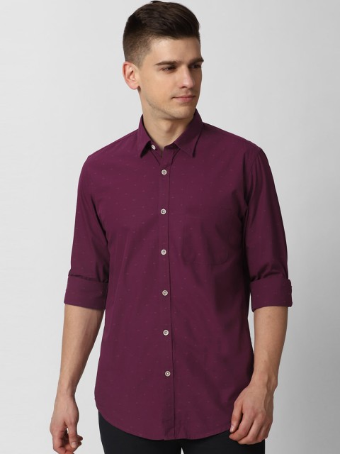 

Peter England Casuals Men Maroon Slim Fit Opaque Cotton Casual Shirt