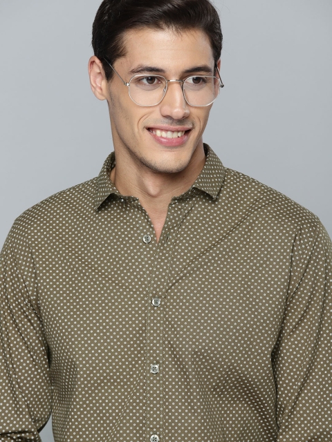 

Mast & Harbour Men Olive Green Pure Cotton Printed Casual Shirt