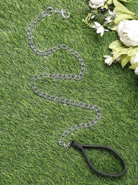 

WIGGLE TWIDDLE Black & Silver-Toned Self Design Dog Leash