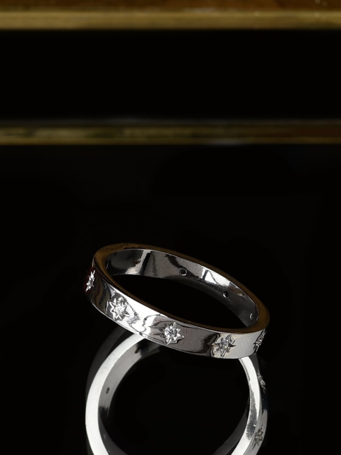 

Accessorize Women Platinum-Plated & Star Cubic Zirconia Embellished Band Ring, Silver