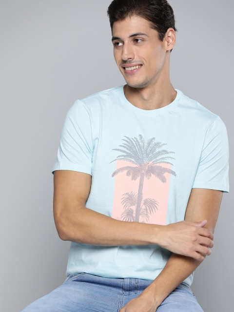 

Mast & Harbour Men Blue & Grey Pure Cotton Printed T-shirt