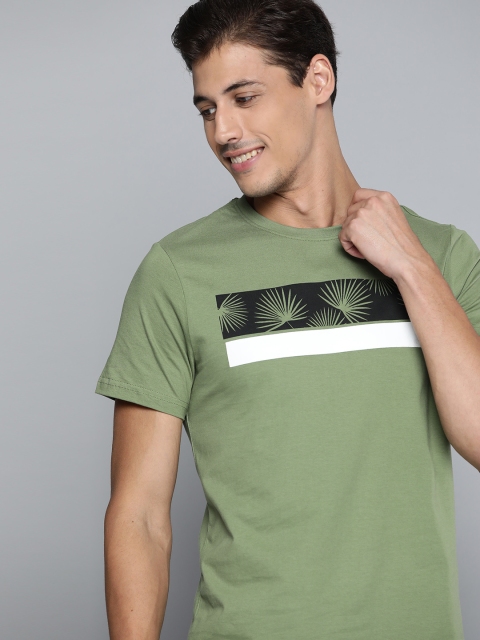 

Mast & Harbour Men Green & Black Pure Cotton Printed T-shirt