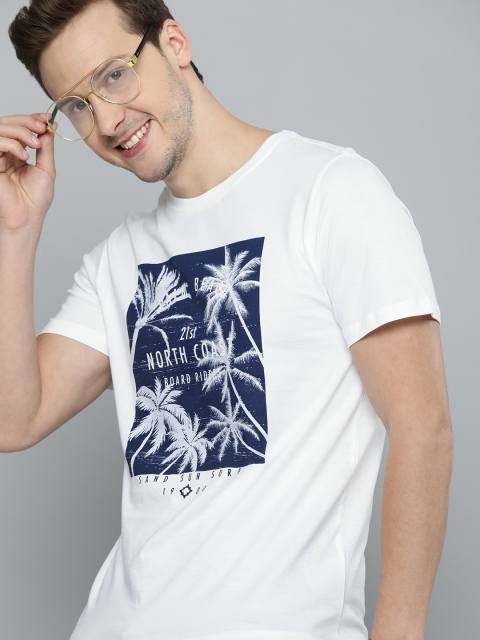

Mast & Harbour Men White & Navy Blue Tropical Printed T-shirt