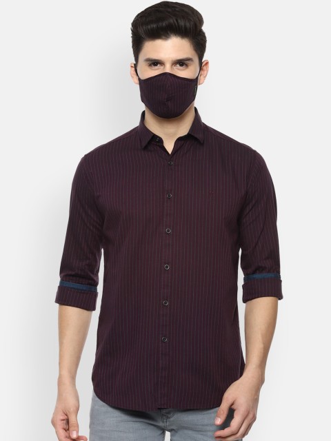 

V Dot Men Maroon Slim Fit Opaque Striped Casual Shirt