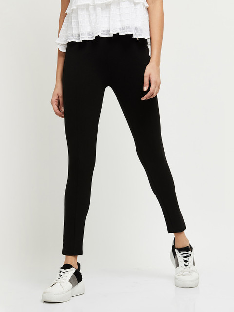 

max Women Black Solid Slim-Fit Treggings