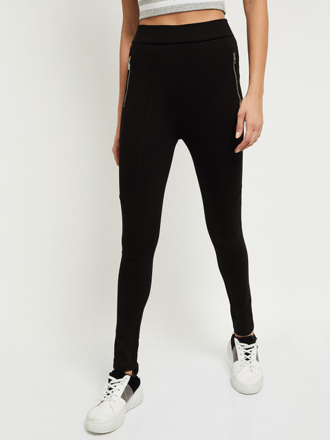 

max Women Black Solid Slim-Fit Jeggings