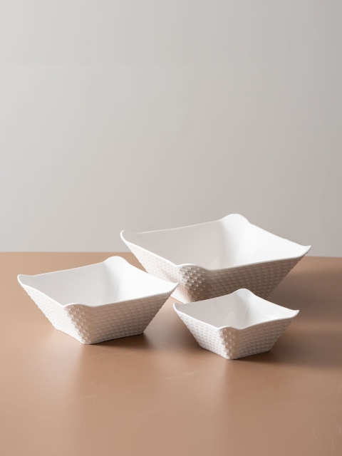 

THEDECORKART Set Of 3 White Textured Serving Bowls