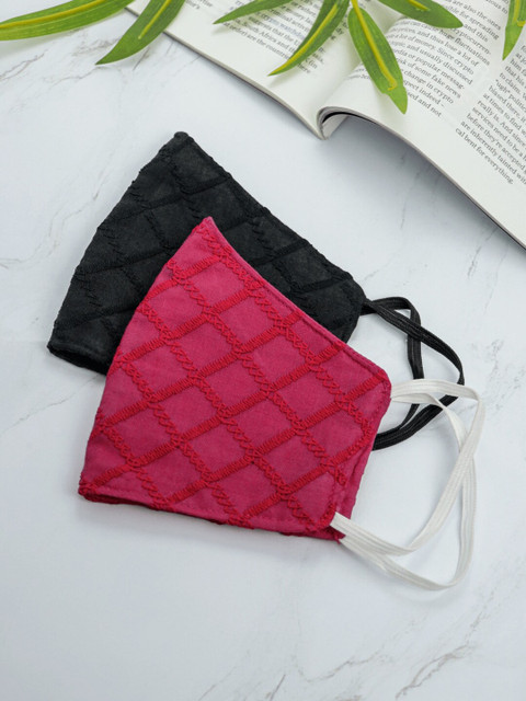 

Bellofox Pack-4 Black & Pink Chikankari 3-Ply Reusable Pure Soft Cotton Outdoor Masks