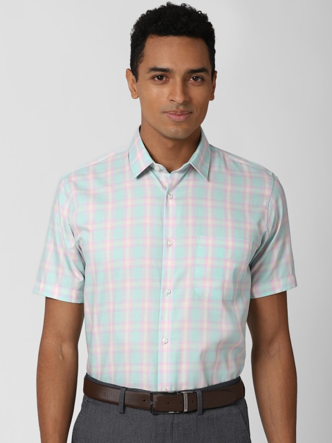 

Peter England Men Blue Checked Formal Shirt