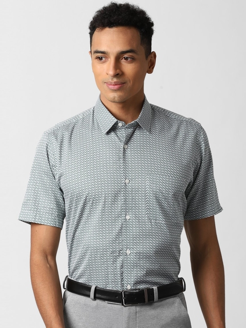 

Peter England Men Grey Printed Formal Shirt
