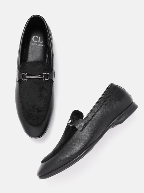

Carlton London Men Black Velvet Finish Horsebit Loafers