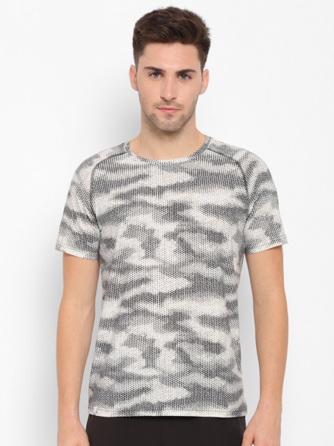 

SAPPER Men White & Grey Striped Self-Design Slim Fit T-shirt