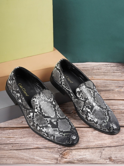

Get Glamr Men Grey & Black Textured Formal Slip-on Loafers