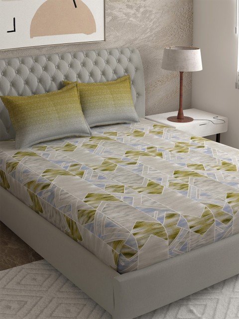 

EverHOME Grey & Green Geometric 144 TC Queen Bedsheet with 2 Pillow Covers