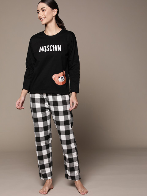 

URBANIC Women Black & White Printed Pure Cotton Night Suit