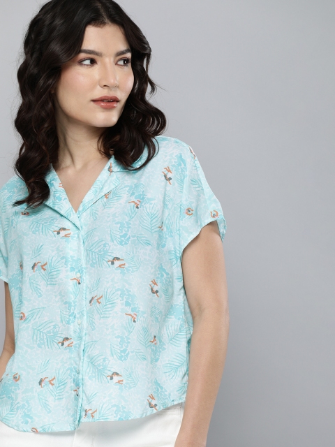 

Mast & Harbour Women's Blue Conversational Printed Short Sleeved Shirt