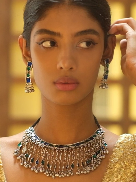 

Ayesha Oxidised Silver-Toned & Green Ghungroo Beaded Handcrafted Enamelled Jewellery Set