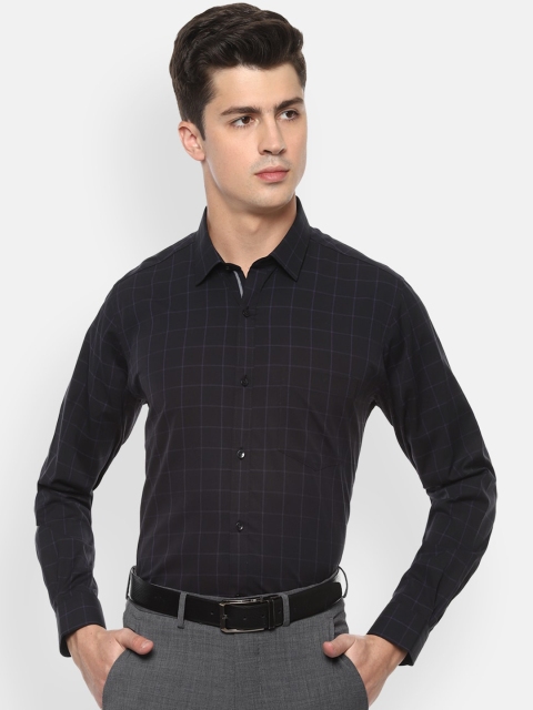 

Van Heusen Men Black Windowpane Checked Formal Shirt