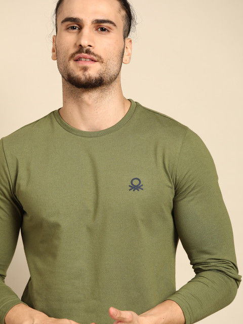 

United Colors of Benetton Men Olive Green Solid T-shirt