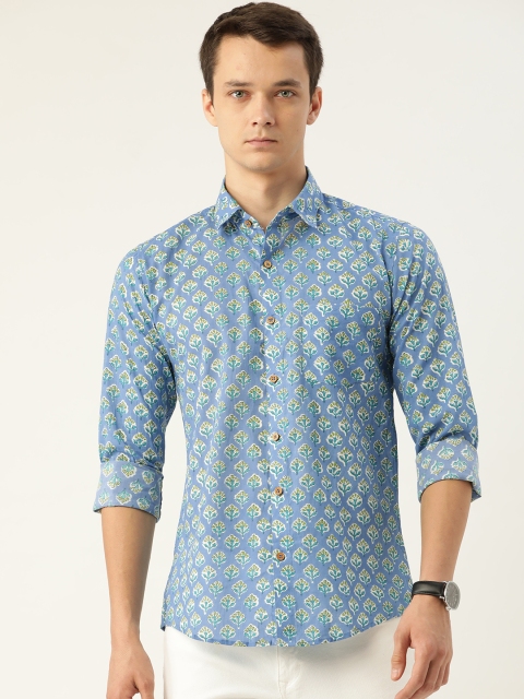 

FERANOID Men Blue Opaque Printed Cotton Casual Shirt
