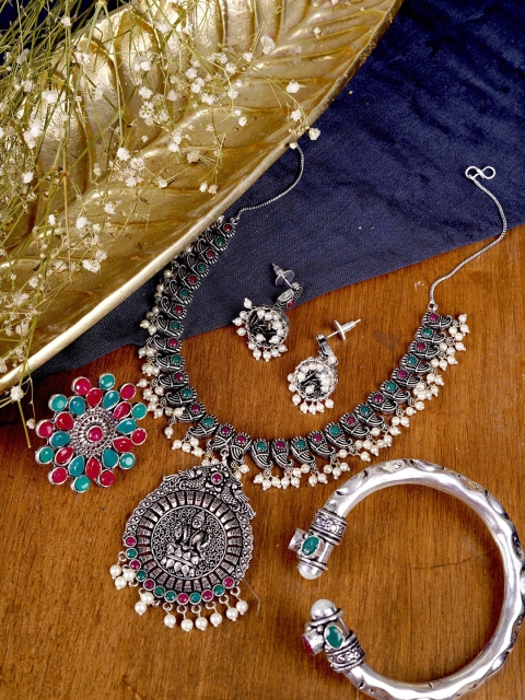

TEEJH Silver-Plated Green & Pink Artificial Beads & Stone-Studded Jewellery Set