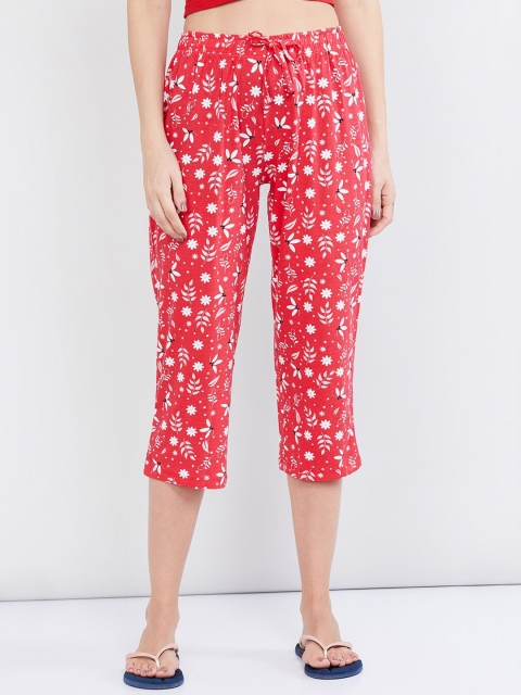 

max Women Red & White Printed Cotton Lounge Capris