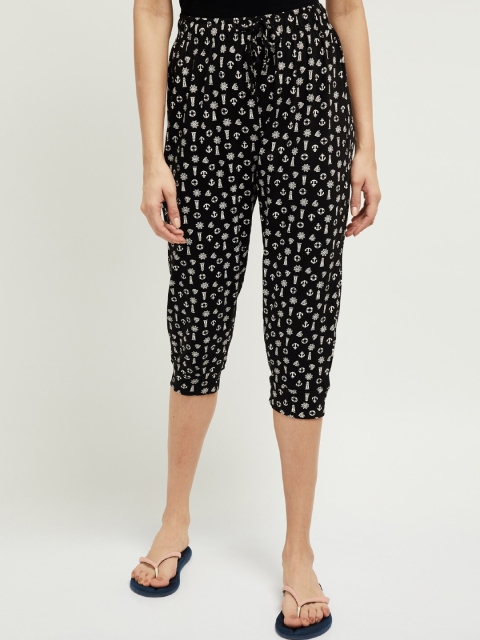 

max Women Black & White Printed Cotton Lounge Capris