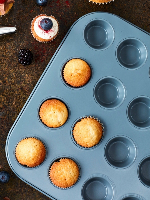 

Jamie Oliver Teal-Green Solid Non-Stick Mini Muffin Tray