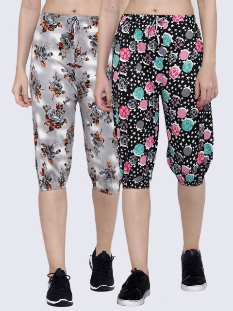 

KLOTTHE Women Pack Of 2 Multicoloured Printed Capris, Multi