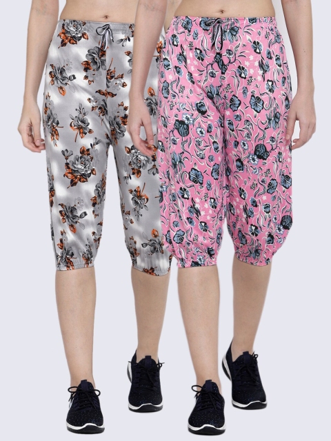

KLOTTHE Women Pack Of 2 Blue & Pink Printed Capris