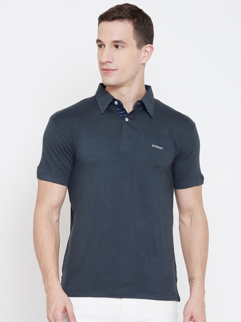 

armure Men Navy Blue Polo Collar T-shirt