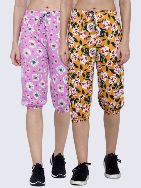 

KLOTTHE Women Pack Of 2 Multicoloured Printed Capris, Multi