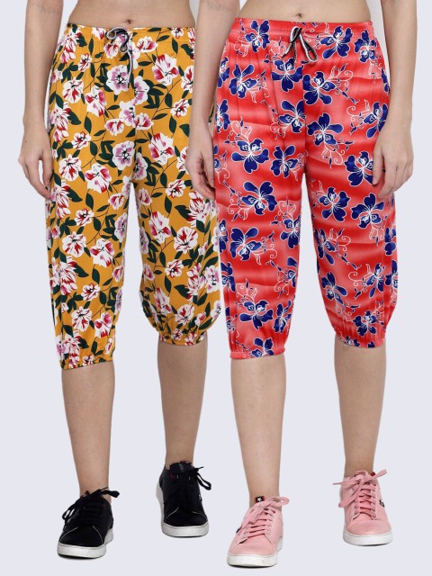 

KLOTTHE Women Pack Of 2 Floral Printed Capris, Yellow