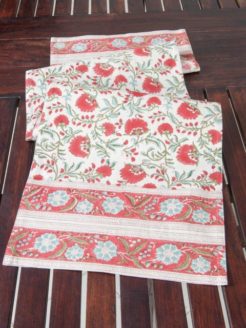 

Fabindia Pink & Green Printed Cotton Table Runner