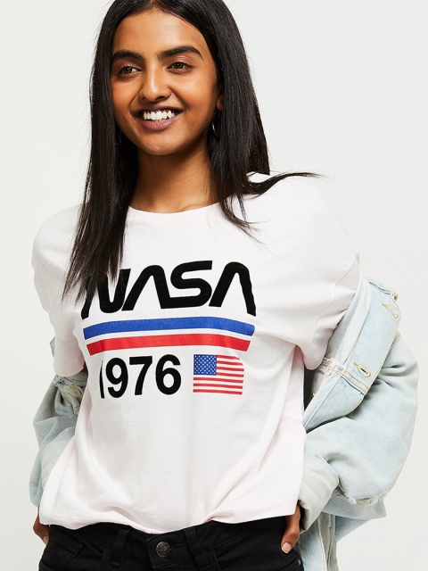 

max Women Pink Typography Printed T-shirt
