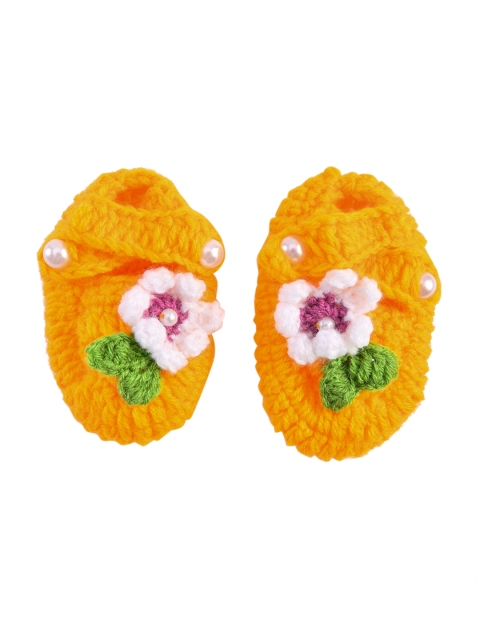 

The Original Knit Infants Girls Yellow & Green Flower Embellished Booties