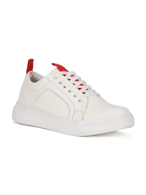 

Bruno Manetti Men White Colourblocked PU Sneakers