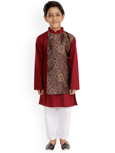 

YK Boys Maroon & White Printed Regular Kurta with Pyjamas